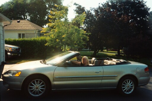 breelyn-drivin.gif